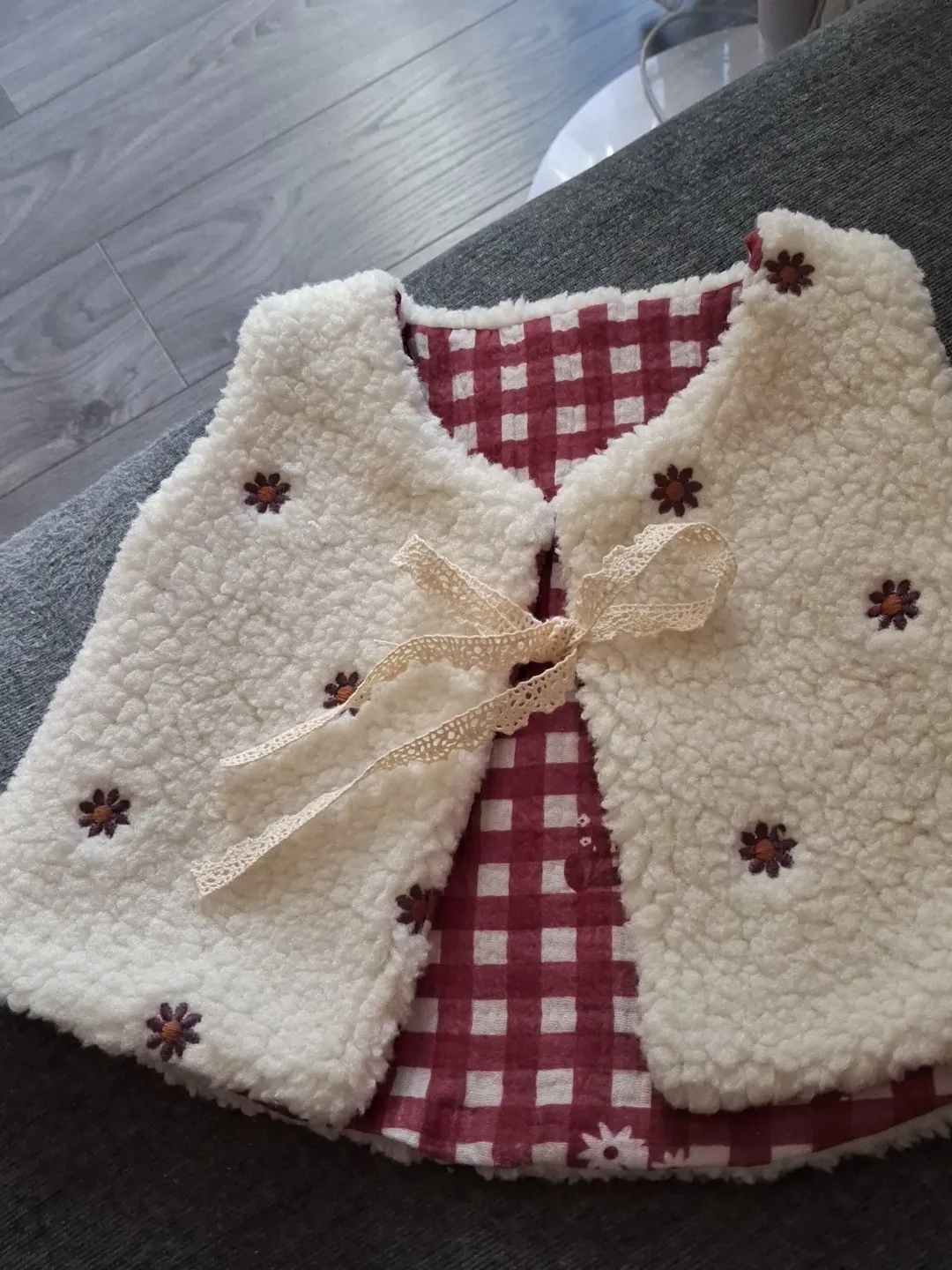 Gilets de berger — Brodée fleurie, fait main à Vedène