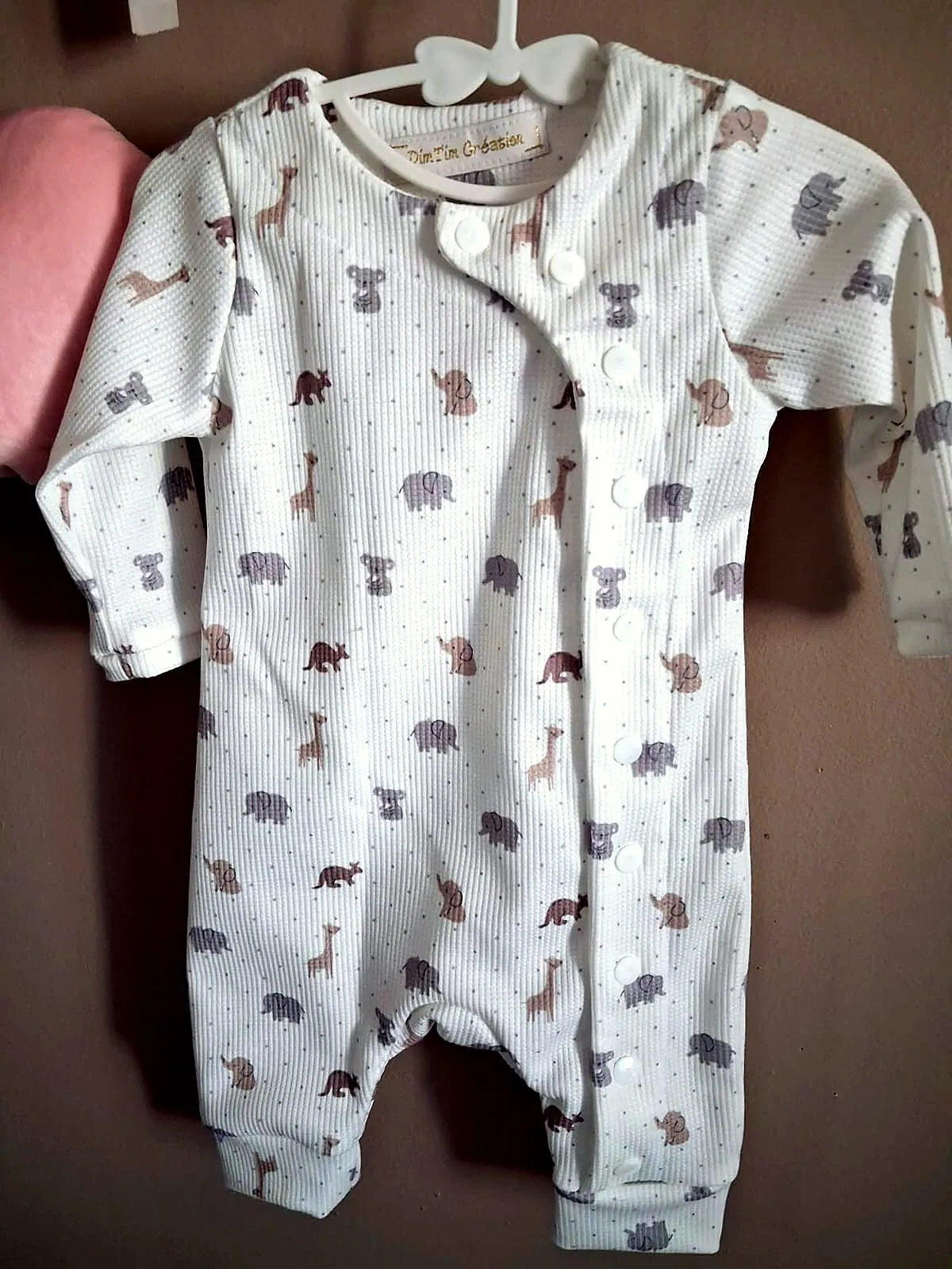 Pyjama Savane — Animaux de la savane pastel, fait main à Vedène